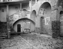 Load image into Gallery viewer, Hidden Cistern in San Gimigano - 11&quot;x14&quot; Hahnemühle Photo Rag Print